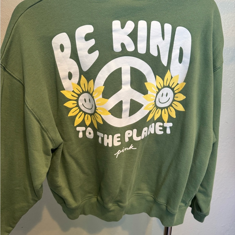 Green 'Be Kind to the Planet' Sweatshirt